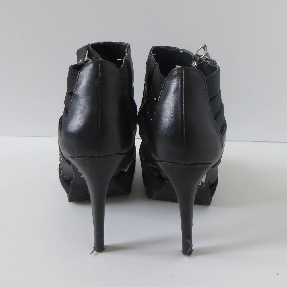 Carlos Santana Black Bandage Caged Peeptoe Sandals, Size 7.5 🔴CLEARANCE🔴